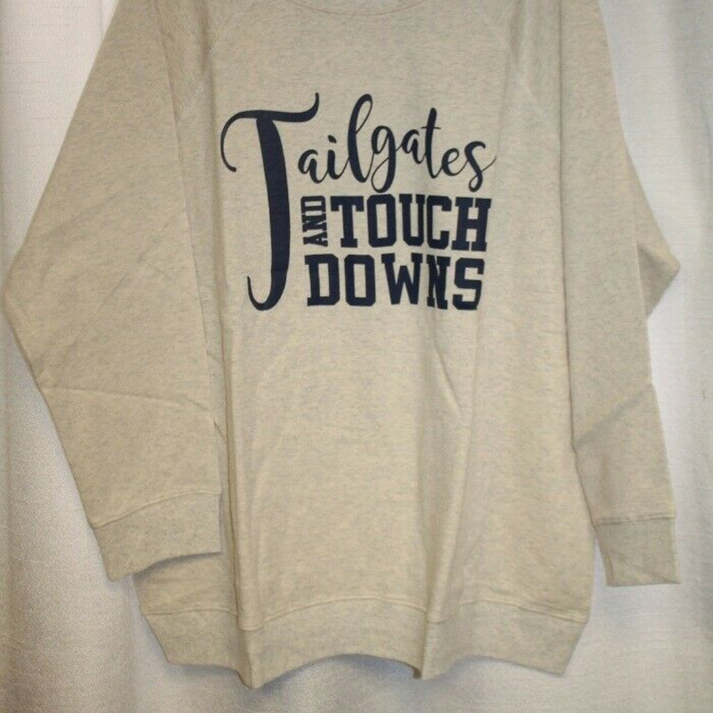 Tailgates and TouchDowns Size 30/32W Sweatshirt